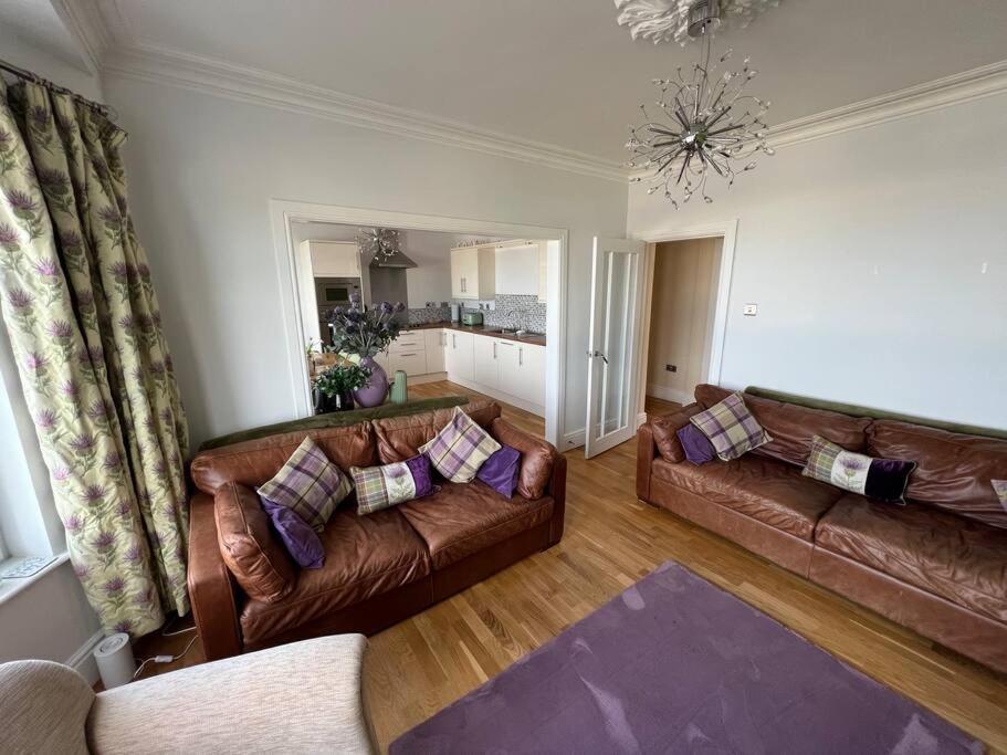 Fantastic 3 Bedroom Holiday Home Millport Eksteriør billede