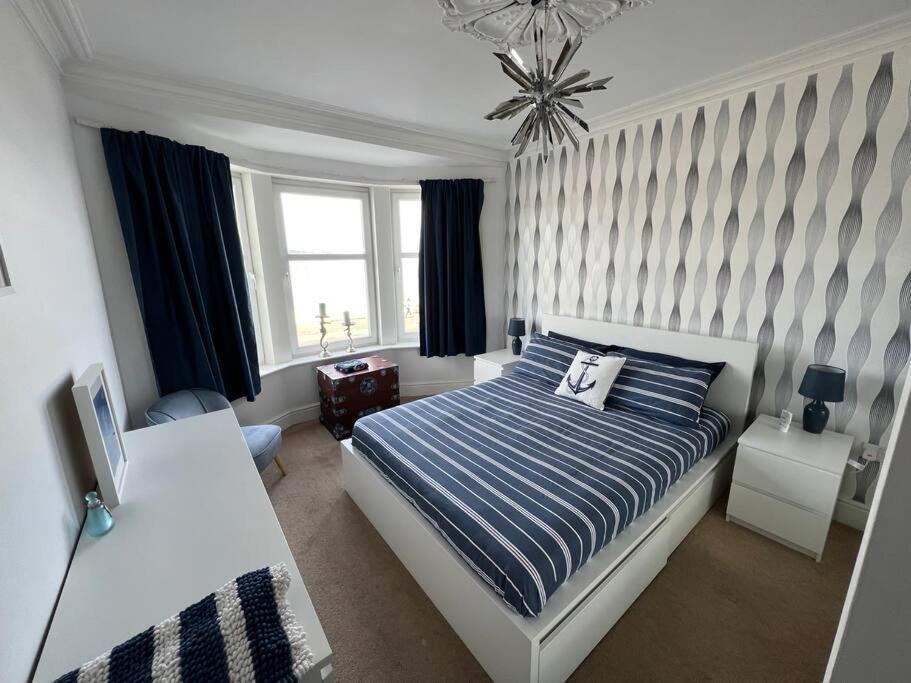 Fantastic 3 Bedroom Holiday Home Millport Eksteriør billede