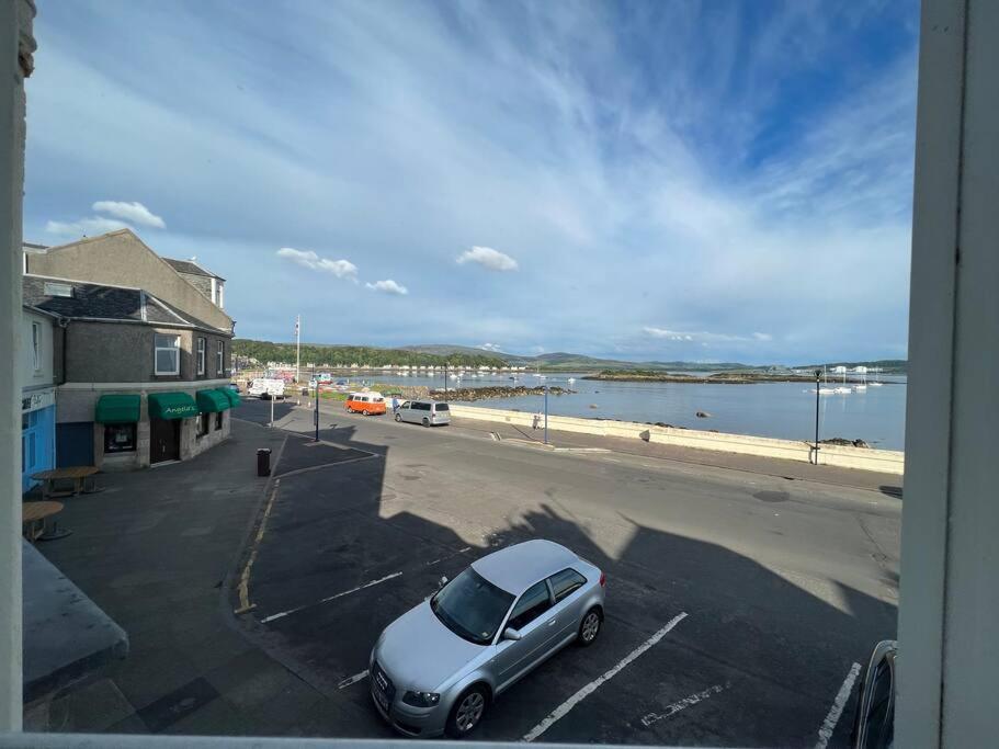 Fantastic 3 Bedroom Holiday Home Millport Eksteriør billede